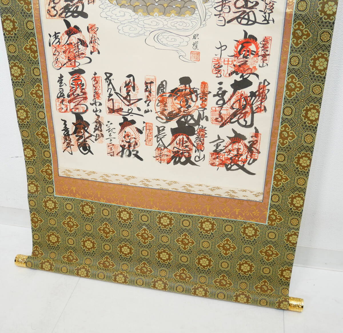 △(R704-H126) 掛軸 西国三十三所 観音霊場 御朱印譜 観音菩薩 △(R704-H126) 掛軸 西国三十三所 観音霊場 御朱印譜 観音菩薩