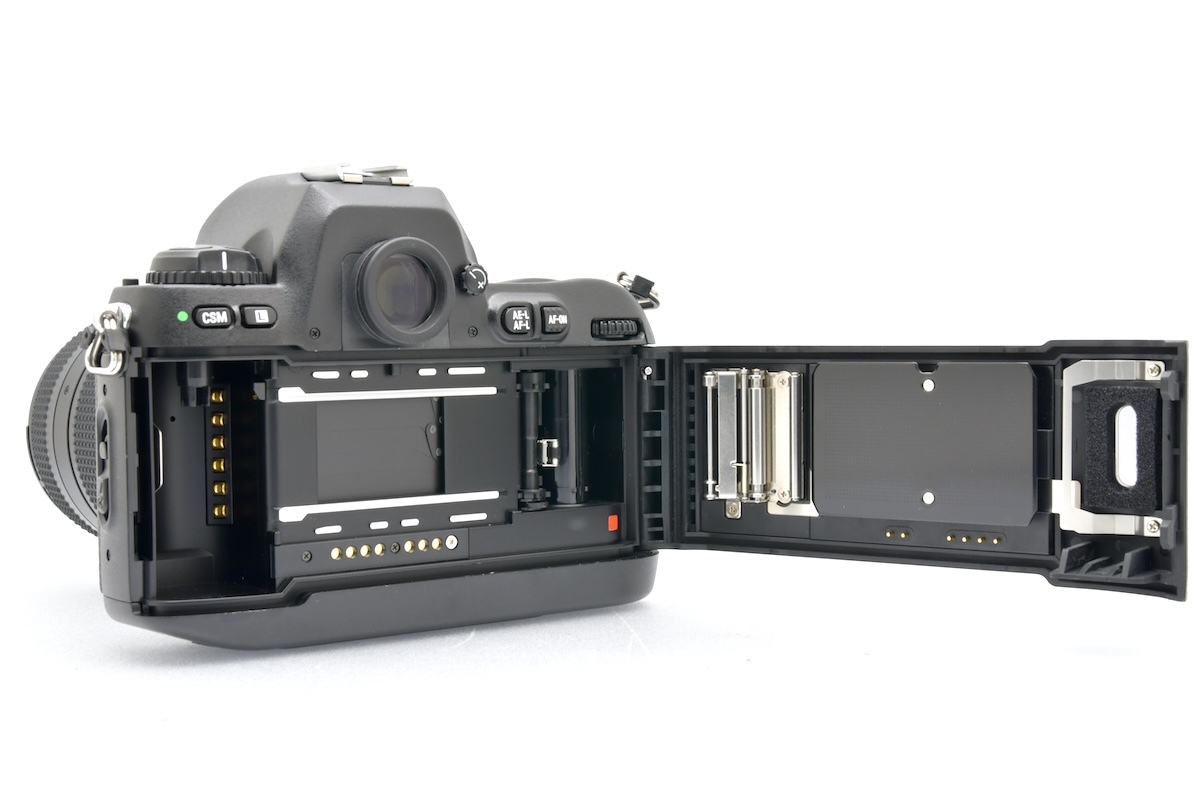 Nikon F100 + AF NIKKOR 35-70mm F2.8 D ニコン フィルムカメラ Nikon F100 + AF NIKKOR 35-70mm F2.8 D ニコン フィルムカメラ