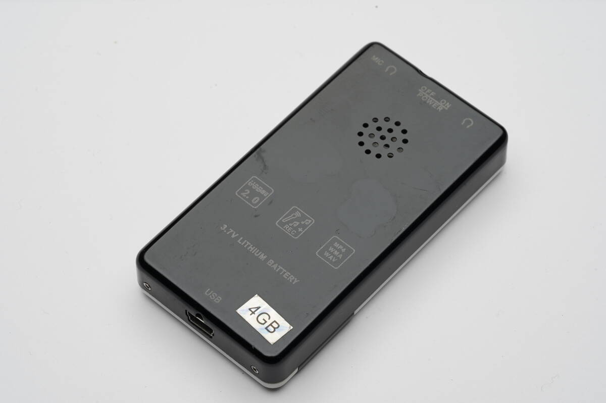 詳細不明 4GB 白黒 MP3プレーヤー デジタルオーディオプレーヤー 送料180円