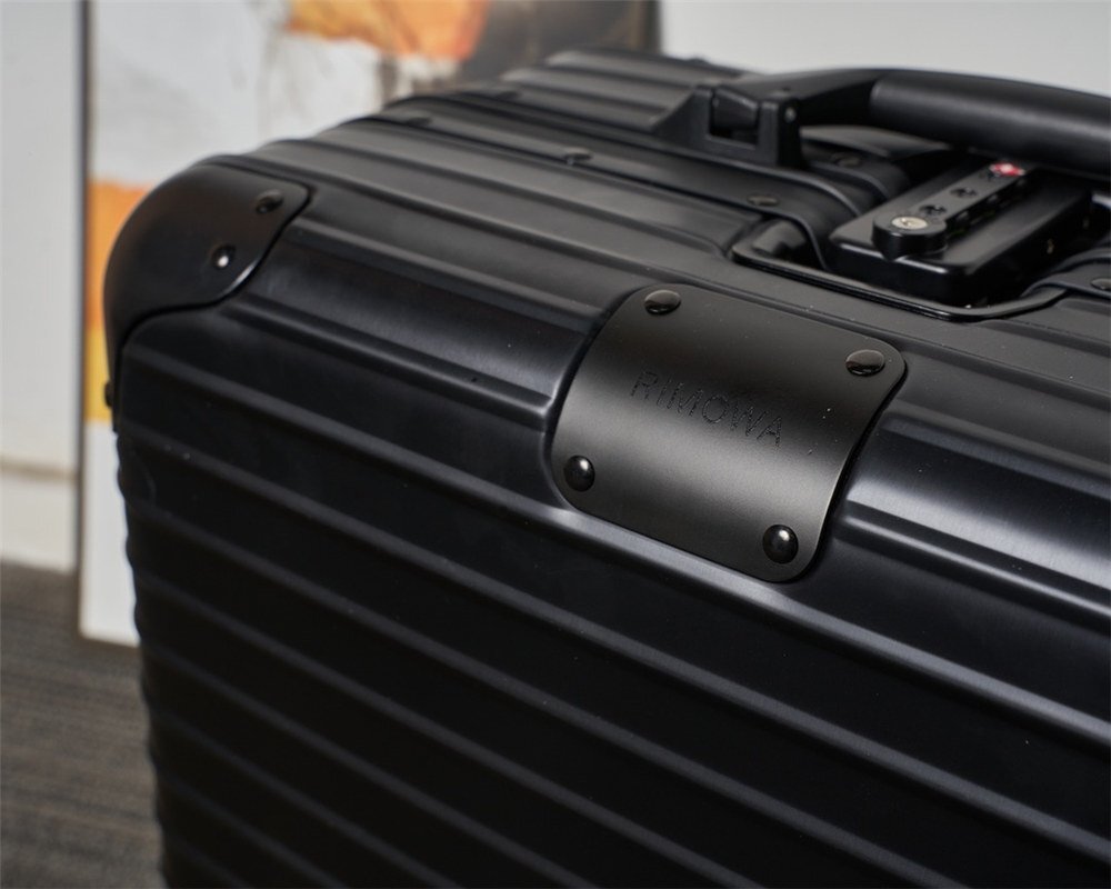 RIMOWA リモワ ORIGINAL Compact 29L スーツケース キャリー RIMOWA リモワ ORIGINAL Compact 29L スーツケース キャリー