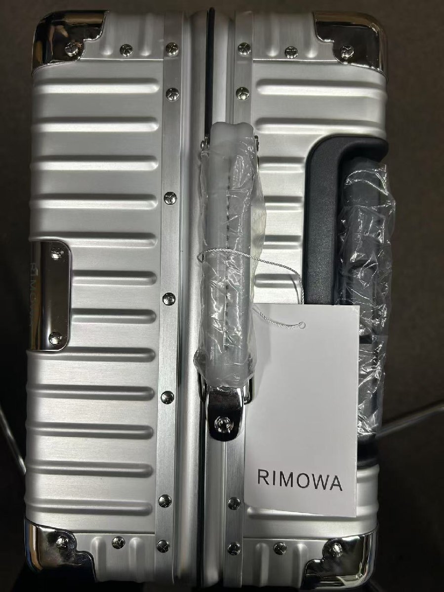 RIMOWA リモワ クラシック キャビン S◇シルバー 33L 機内 RIMOWA リモワ クラシック キャビン S◇シルバー 33L 機内