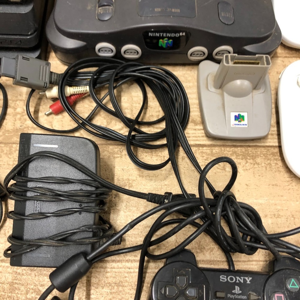 08w8447☆1円~ 【ジャンク品】ゲームハード/ゲーム周辺機器 08w8447☆1円~ 【ジャンク品】ゲームハード/ゲーム周辺機器