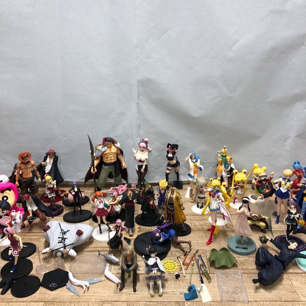 08w8566☆1円~ジャンク箱なしフィギュア ワンピース/ナルト 08w8566☆1円~ジャンク箱なしフィギュア ワンピース/ナルト