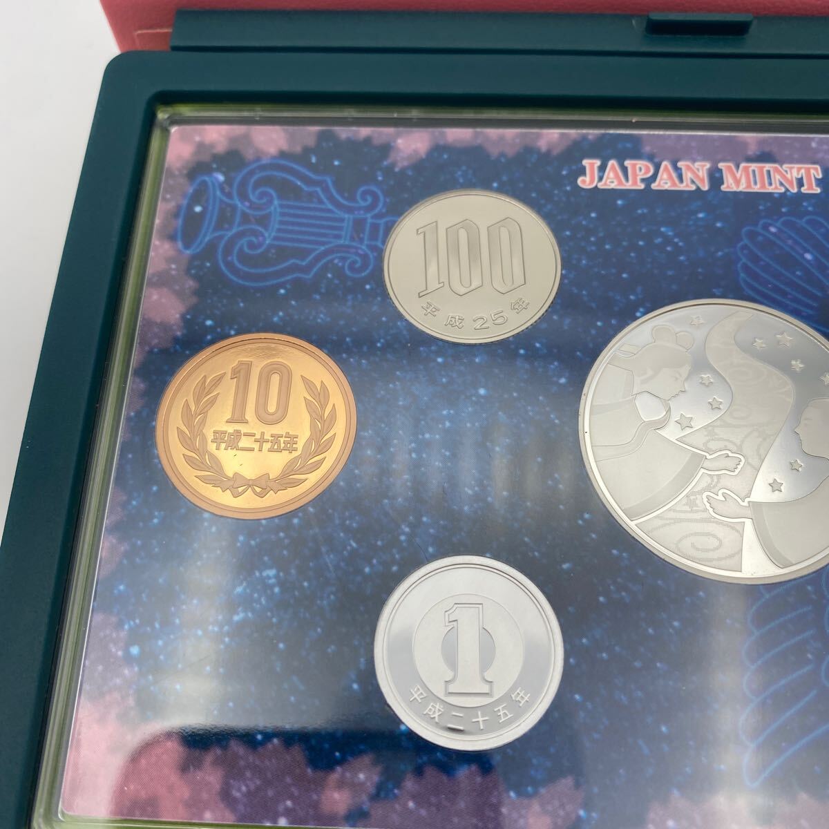 希少レア 桜の通り抜け 2013年 プルーフ貨幣セット 銀メダル 希少レア 桜の通り抜け 2013年 プルーフ貨幣セット 銀メダル