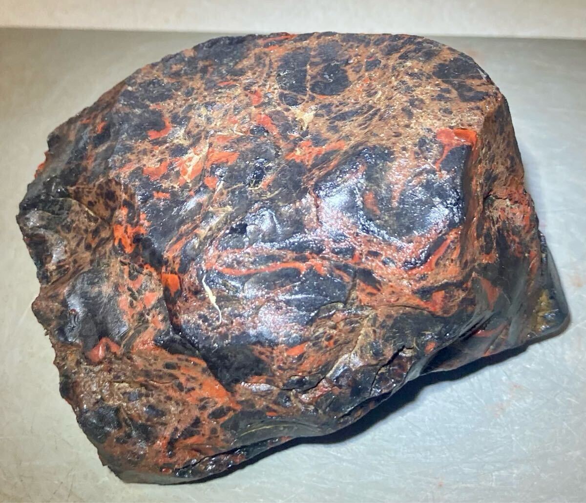 北海道産大きな天然十勝石原石566g[国産オブシディアン 黒曜石 北海道産大きな天然十勝石原石566g[国産オブシディアン 黒曜石