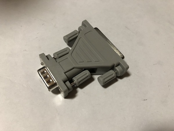 動作確認済 RS232C 変換アダプタ シリアルポート 変換アダプタ DSub9ピンオス - DSub25ピンメス(CA250433)