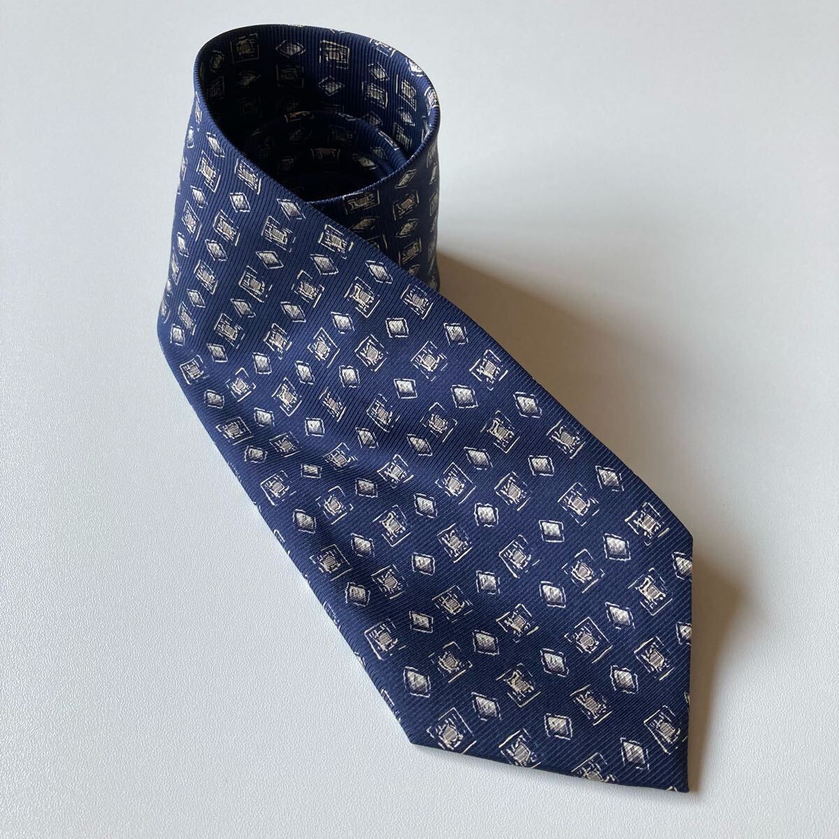 ネクタイ Gianfranco Toscani 絹　ネイビー　美品　ビジネス　即決_画像2