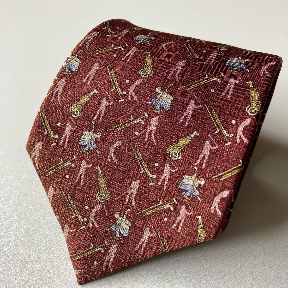 ネクタイ ロベルタバルディーニ SILK ゴルフ 総柄 えんじ色 ゴルフ好き ビジネス オシャレ 個性的 即決_画像2