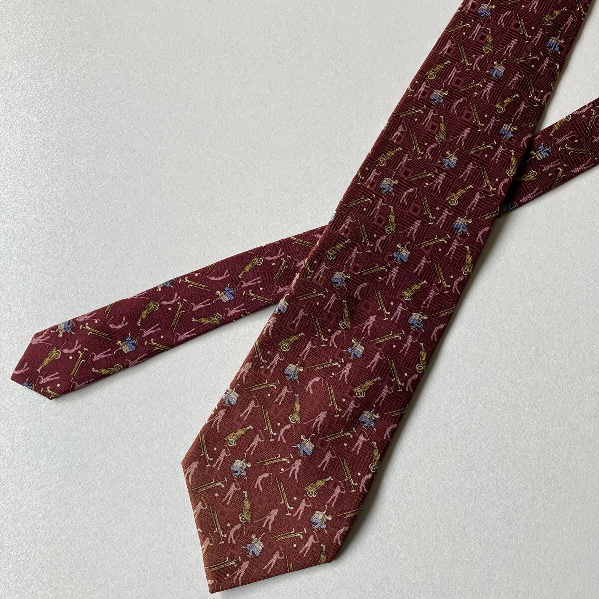 ネクタイ ロベルタバルディーニ SILK ゴルフ 総柄 えんじ色 ゴルフ好き ビジネス オシャレ 個性的 即決_画像5