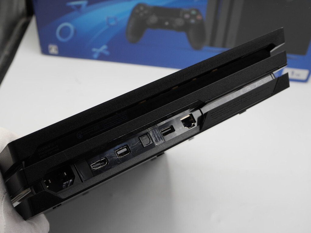 中古○ソニー PS4Pro CUH-7100BB01○プレステ4Pro 1TB ジェット 中古○ソニー PS4Pro CUH-7100BB01○プレステ4Pro 1TB ジェット