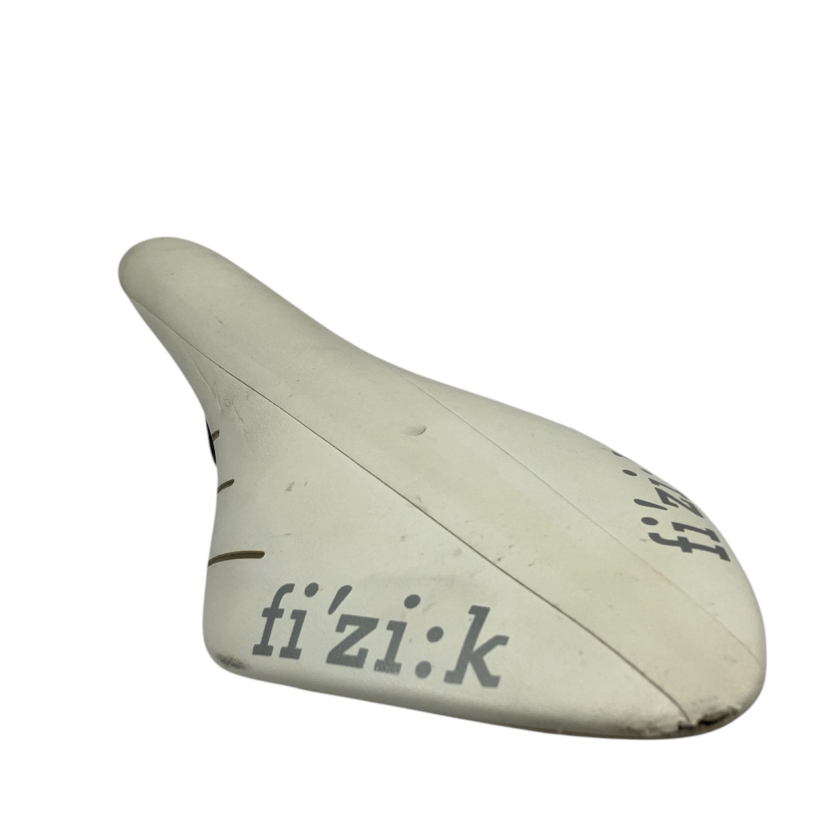 fi'zi:k フィジーク ARIONE R1 サドル CARBON BRAIDED 中古 fi'zi:k フィジーク ARIONE R1 サドル CARBON BRAIDED 中古