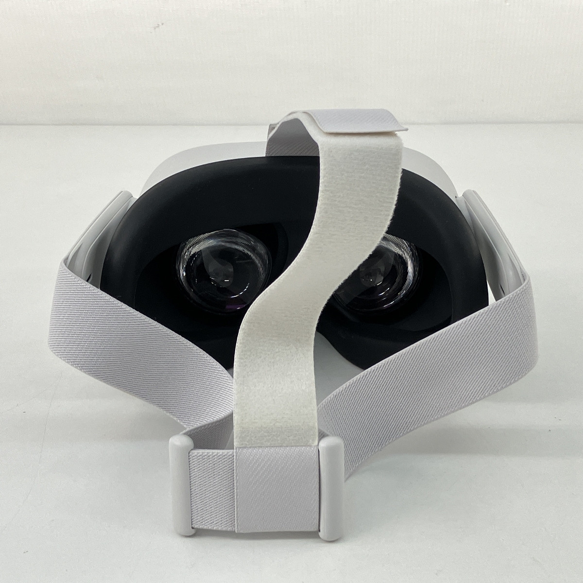 Meta KW49CM Oculus Quest 2 128GB VRヘッドセット ゲーム機 Meta KW49CM Oculus Quest 2 128GB VRヘッドセット ゲーム機