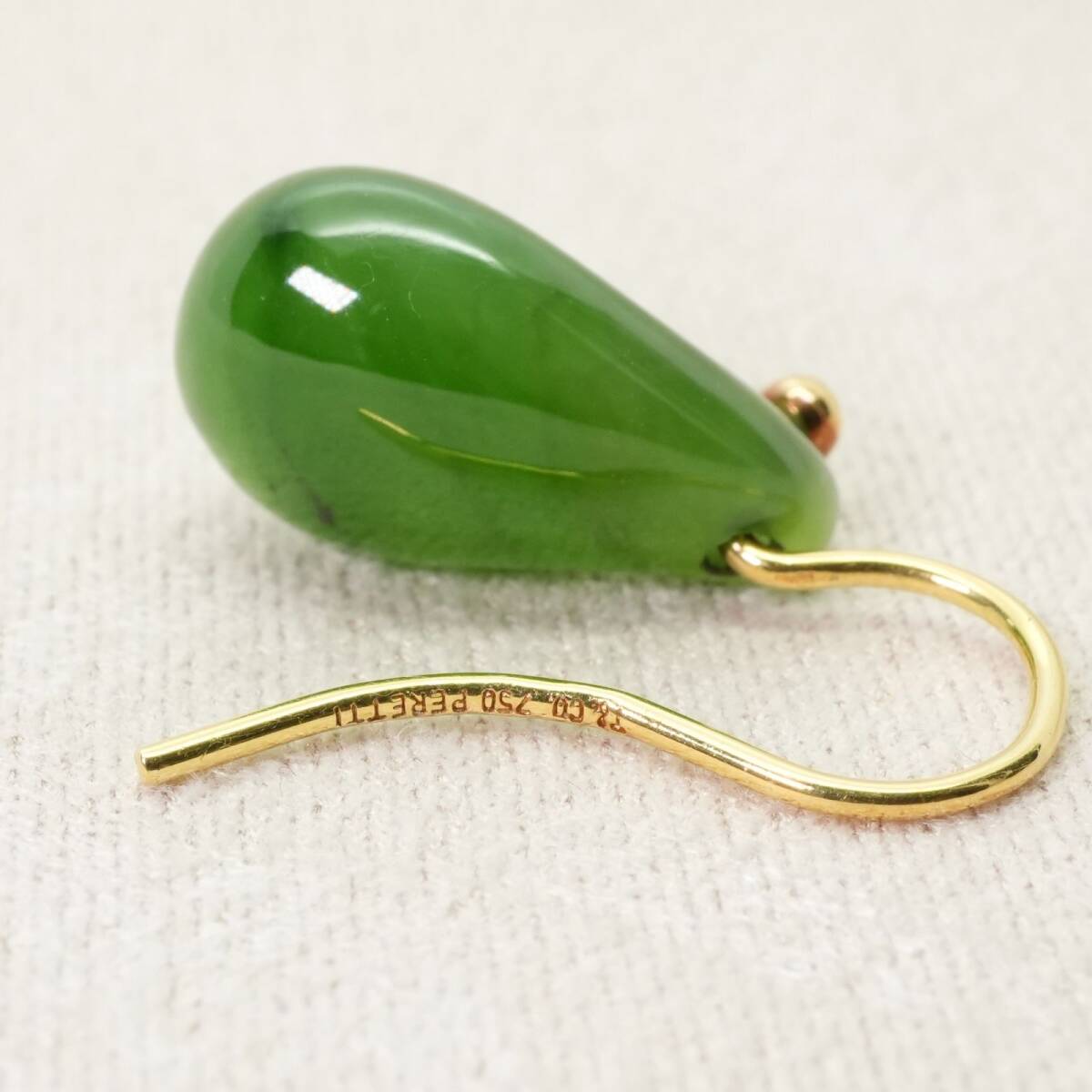 希少 ティファニー K18 翡翠 ティアドロップ 片耳 ピアス/24 希少 ティファニー K18 翡翠 ティアドロップ 片耳 ピアス/24