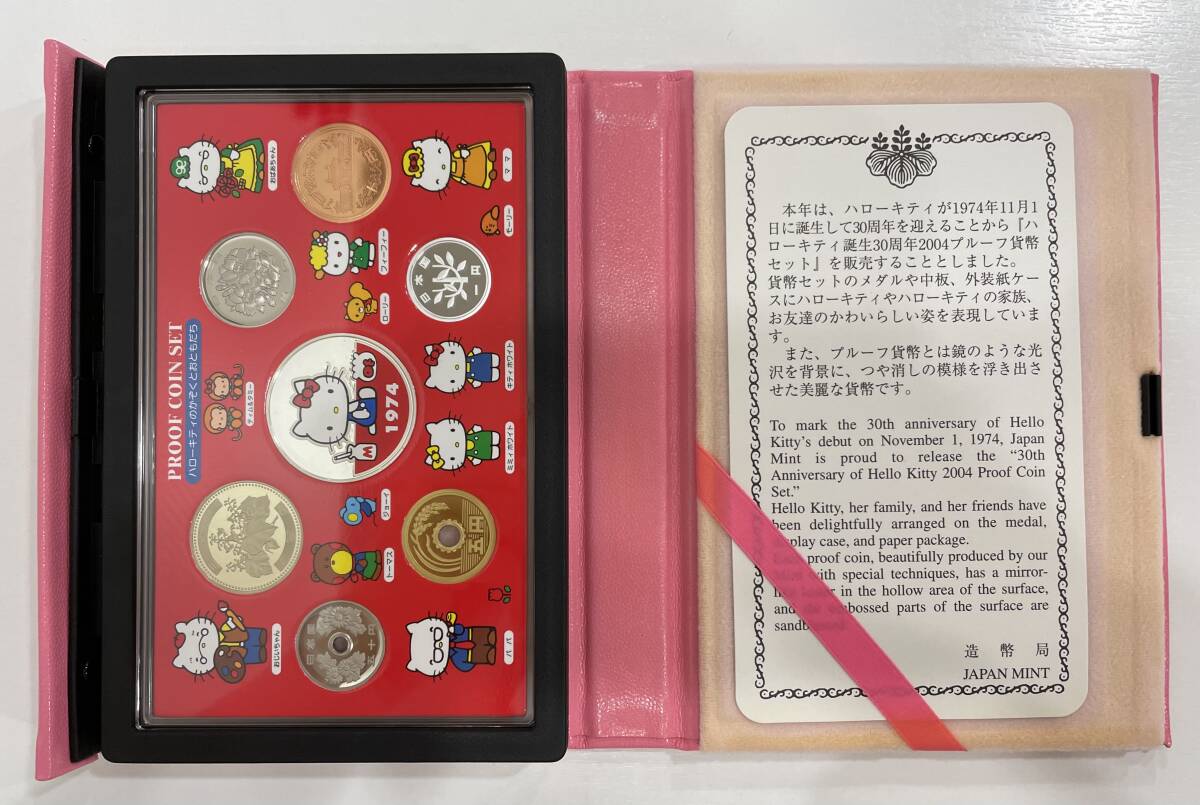 G「26690」HELLO KITTY ハローキティ誕生30周年 銀製メダル付 G「26690」HELLO KITTY ハローキティ誕生30周年 銀製メダル付