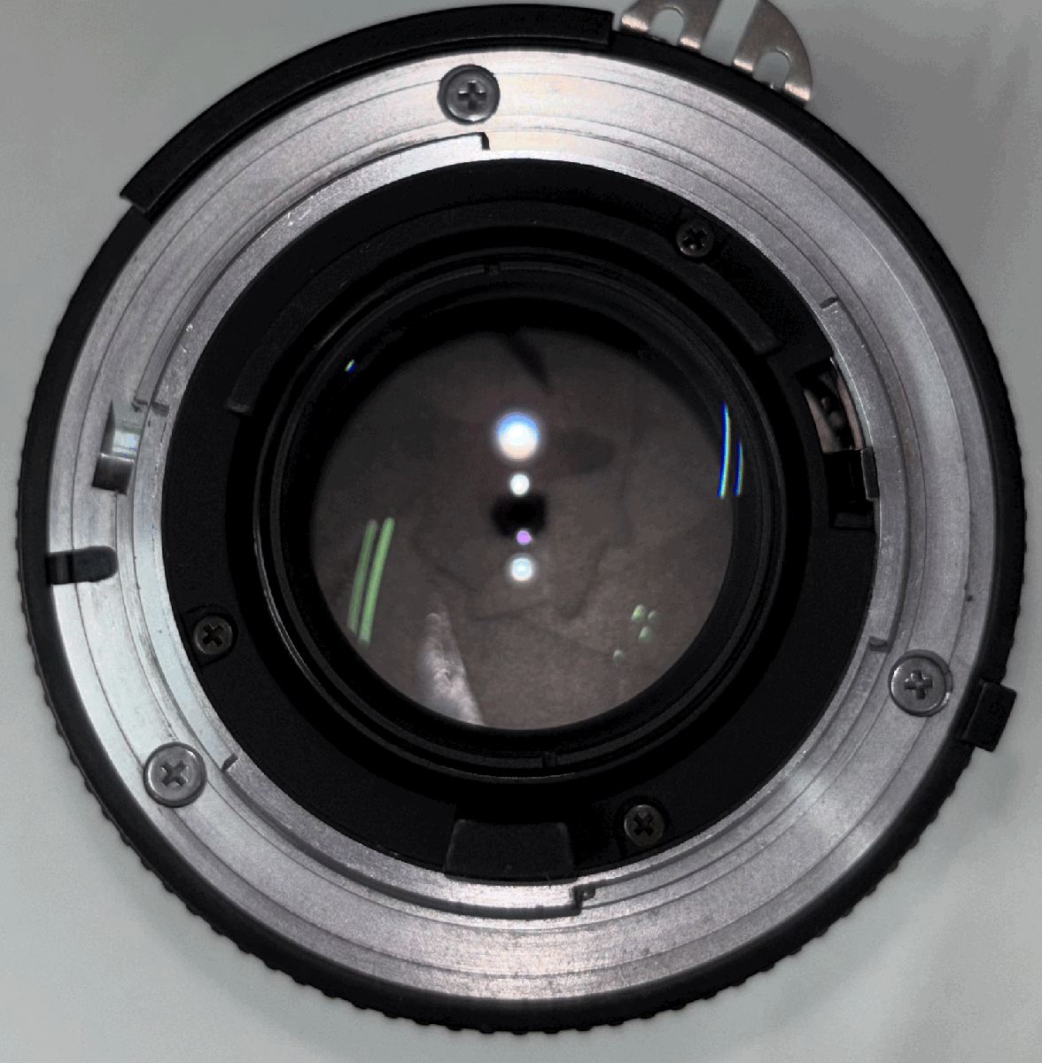 32 Nikon NIKKOR 85mm F2 Ai-s 343065 カメラ レンズ 単焦点 32 Nikon NIKKOR 85mm F2 Ai-s 343065 カメラ レンズ 単焦点