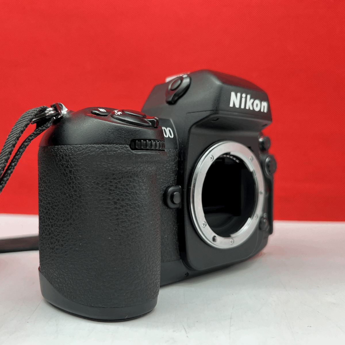 ♪60 Nikon F100 一眼レフカメラ フィルムカメラ ボディ AF動作 ♪60 Nikon F100 一眼レフカメラ フィルムカメラ ボディ AF動作