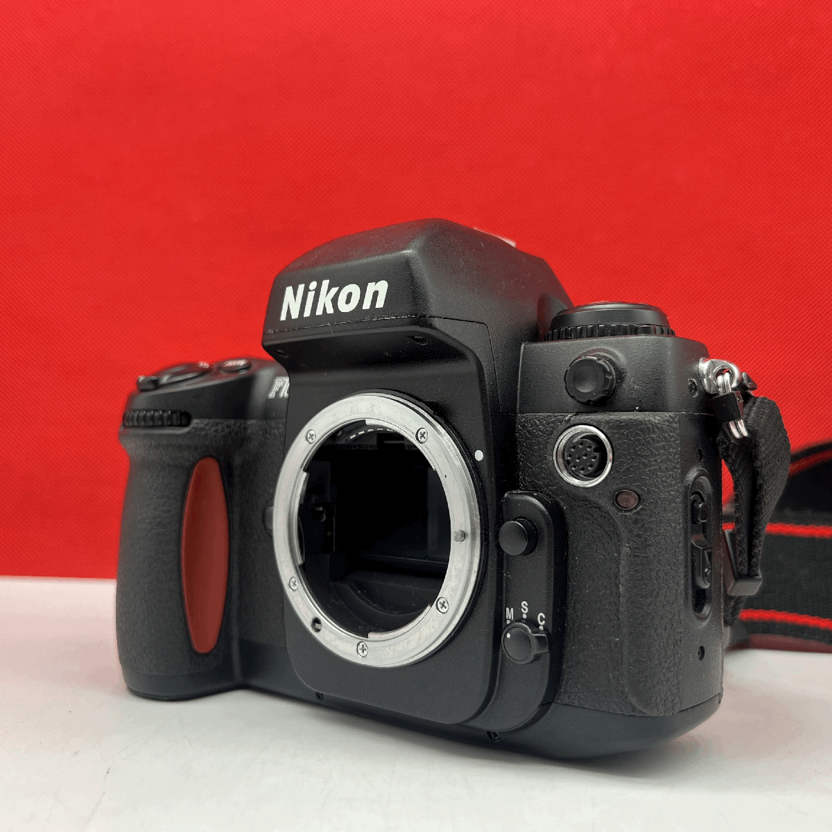 ♪02 Nikon F100 一眼レフカメラ フィルムカメラ ボディ AF動作 ♪02 Nikon F100 一眼レフカメラ フィルムカメラ ボディ AF動作