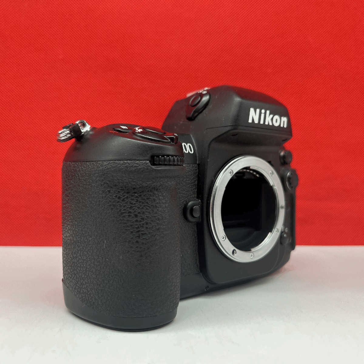 ♪04 Nikon F100 一眼レフカメラ フィルムカメラ ボディ AF動作 ♪04 Nikon F100 一眼レフカメラ フィルムカメラ ボディ AF動作