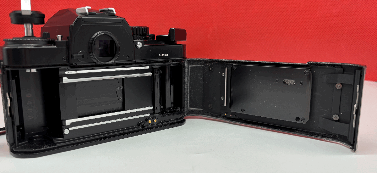 48 Nikon FA フィルムカメラ 一眼レフカメラ ボディ SERIES E 48 Nikon FA フィルムカメラ 一眼レフカメラ ボディ SERIES E