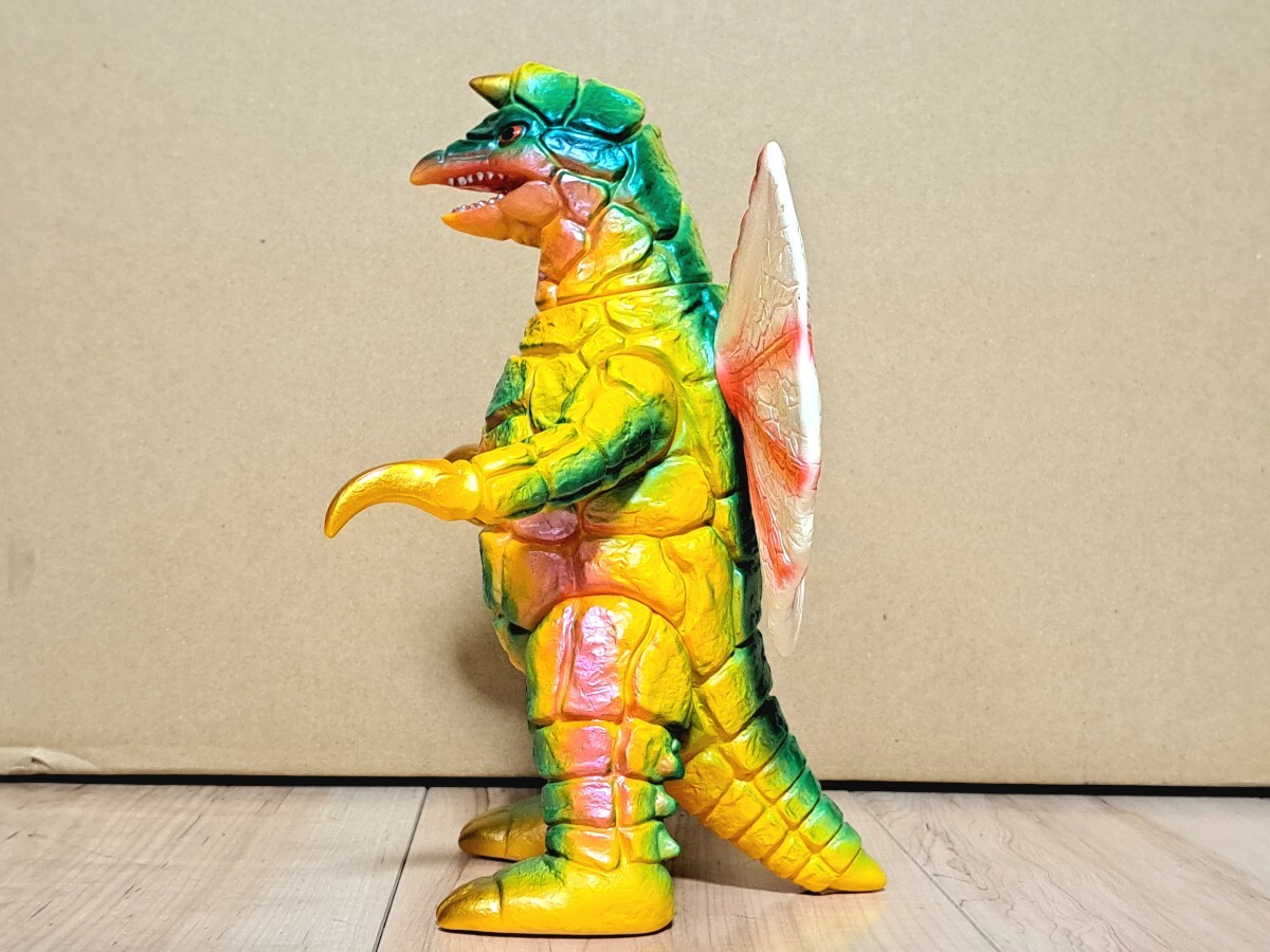 ブルマァク 彗星怪獣ドラコ 肌色成型イエローVer. ウルトラマン ブルマァク 彗星怪獣ドラコ 肌色成型イエローVer. ウルトラマン
