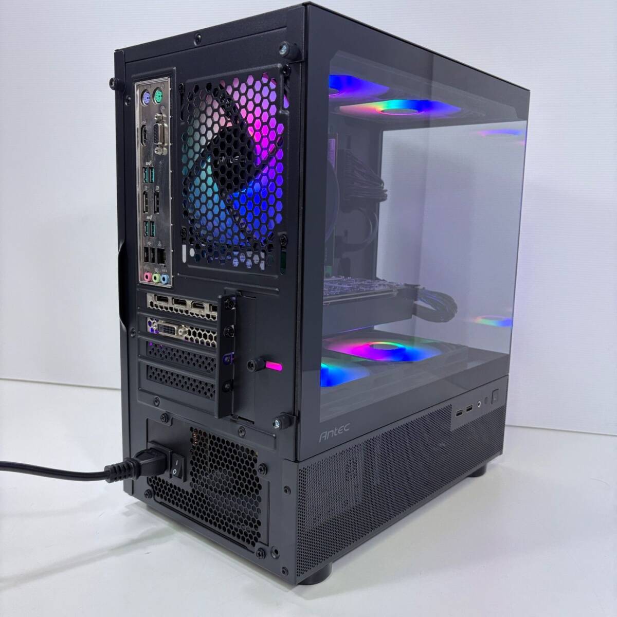 自作ゲーミングPC Core i5 9400 GTX1070Ti 16GB SSD512GB 新品 自作ゲーミングPC Core i5 9400 GTX1070Ti 16GB SSD512GB 新品