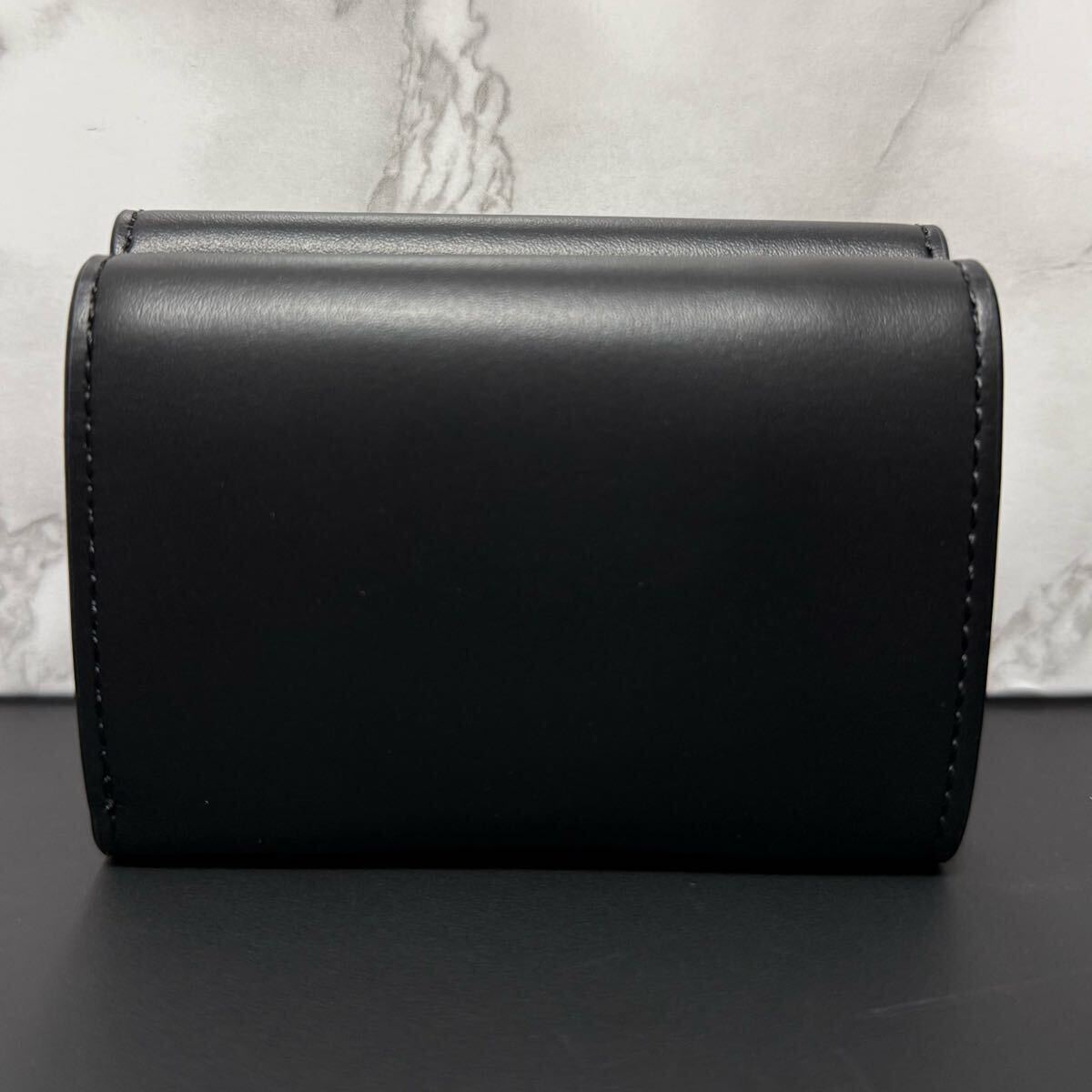 フェンディ FENDI 未使用 8M0395 0AAYZ 三つ折り財布 財布 フェンディ FENDI 未使用 8M0395 0AAYZ 三つ折り財布 財布