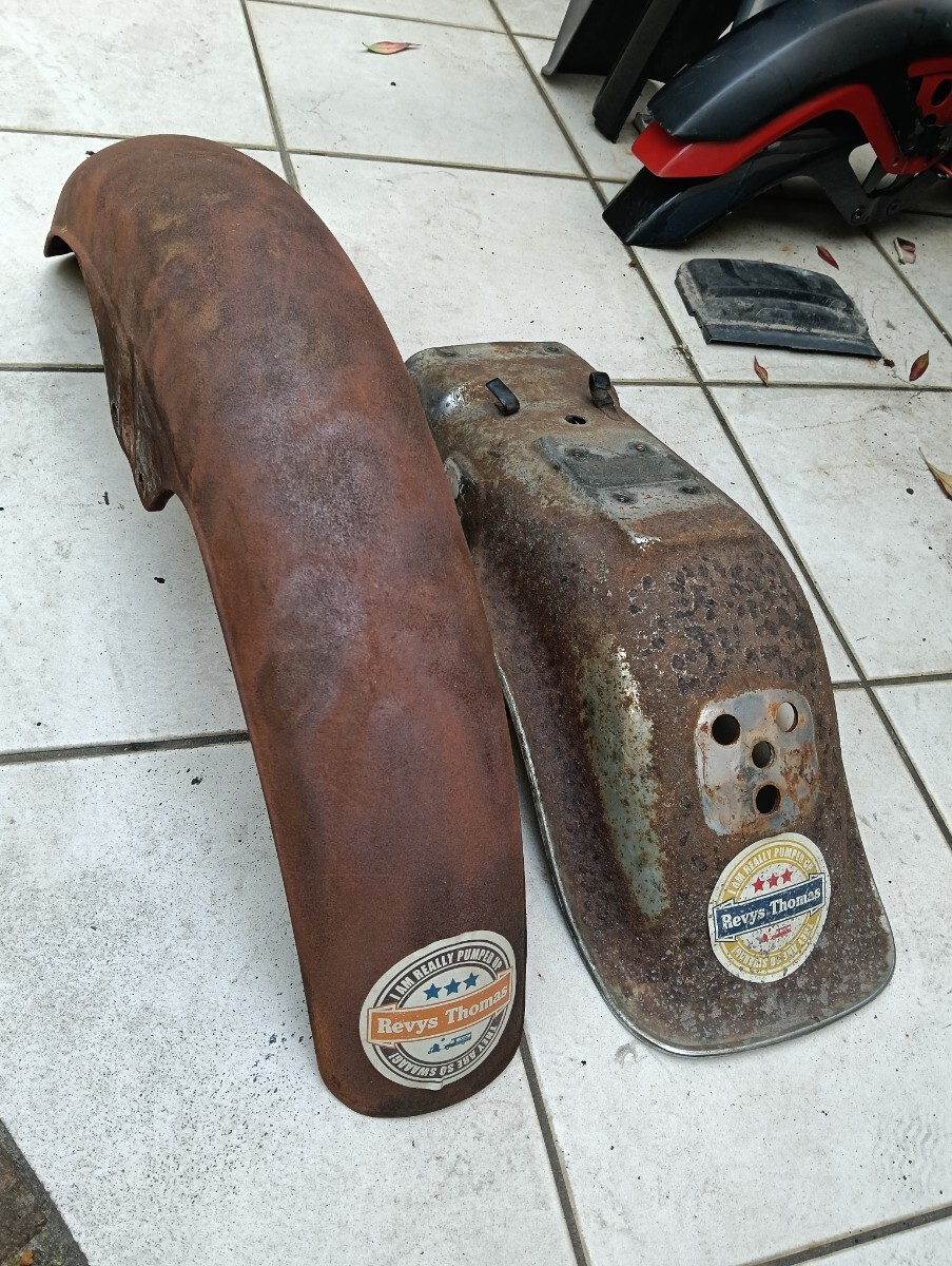 Front Fender 川崎KZ900 KZ1000 Z1フロントフェンダー（OE