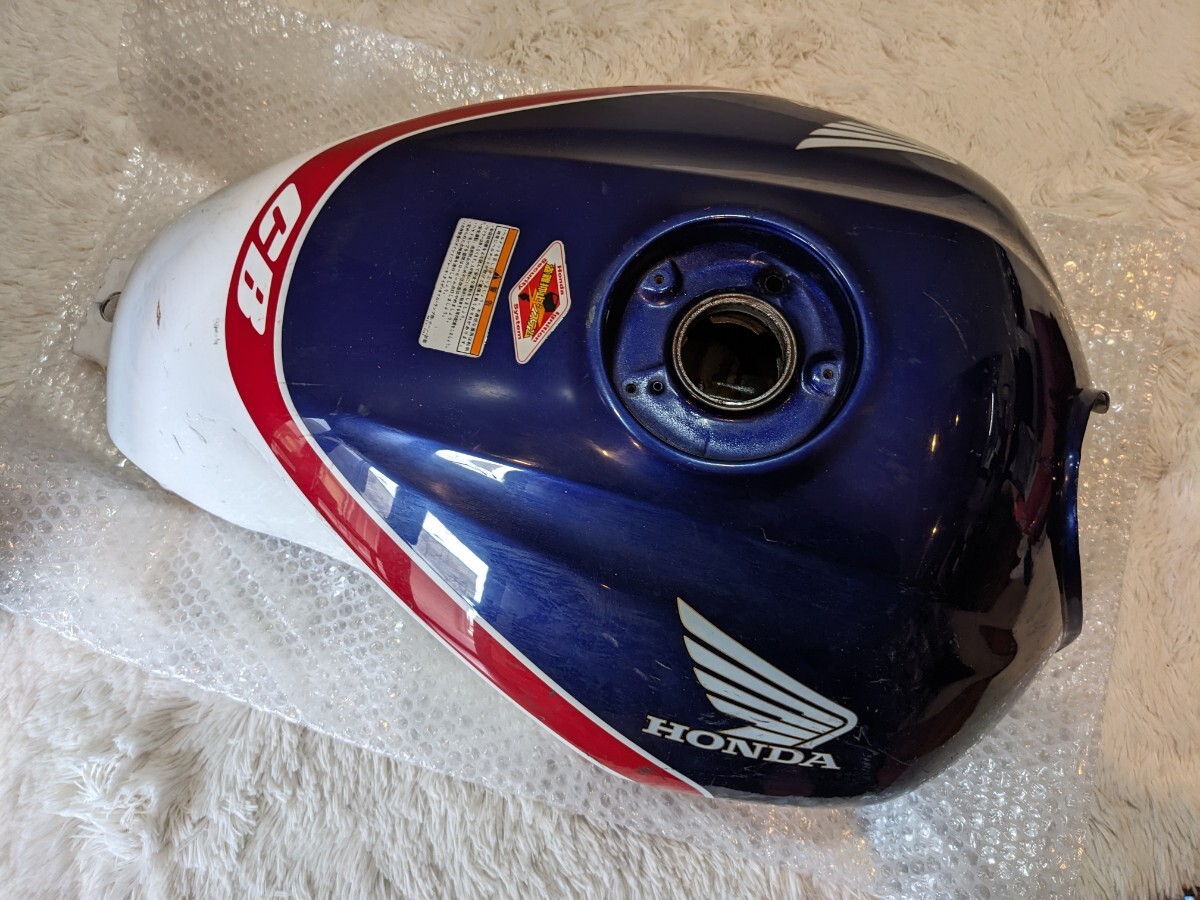 HONDA CB400SF(NC39) 純正ガソリンタンク(ホンダ用)|売買された HONDA CB400SF(NC39) 純正ガソリンタンク(ホンダ用)|売買された