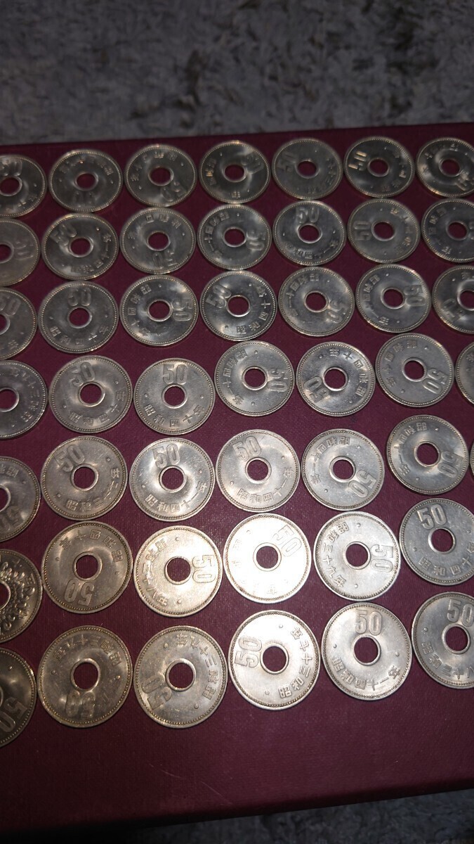 .50 иен никель . большой 50 иен монета 100 листов старая монета Япония старая монета 