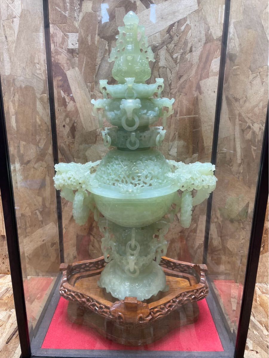 0917 中国美術 天然石 翡翠玉石 細密透彫刻 龍耳遊鐶付大香炉 0917 中国美術 天然石 翡翠玉石 細密透彫刻 龍耳遊鐶付大香炉