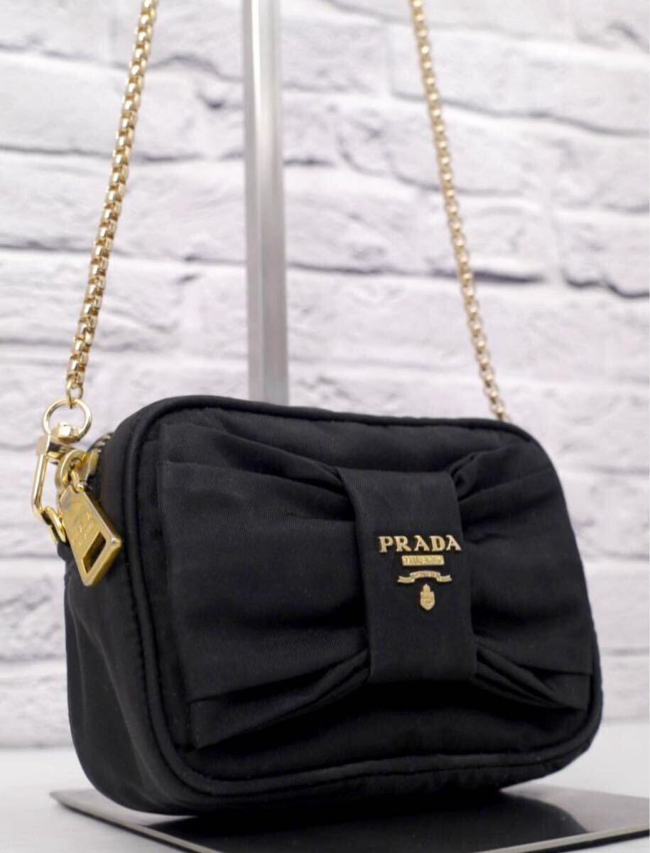 PRADA プラダ ビッグリボンデザイン ナイロン クロスボディ PRADA プラダ ビッグリボンデザイン ナイロン クロスボディ