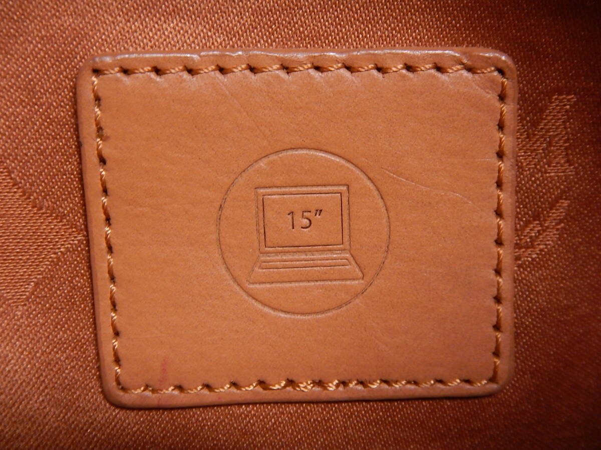 極美品■MCM エムシーエム リュック スターク ヴィセトス スタッズ モノグラム ロゴ レザー ワインレッド系 大容量 ノートPCスペース■