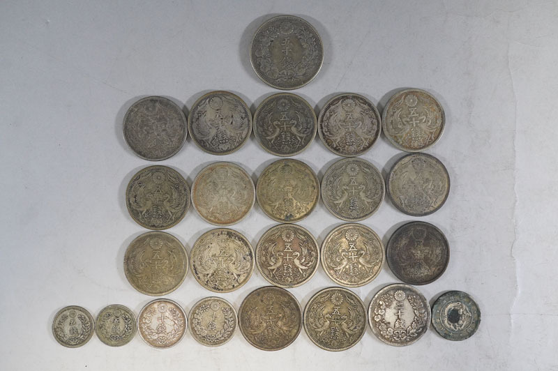 1円~【f752】日本 銀貨 まとめ 総重量:約109.48g 旭日50銭 小型 1円~【f752】日本 銀貨 まとめ 総重量:約109.48g 旭日50銭 小型
