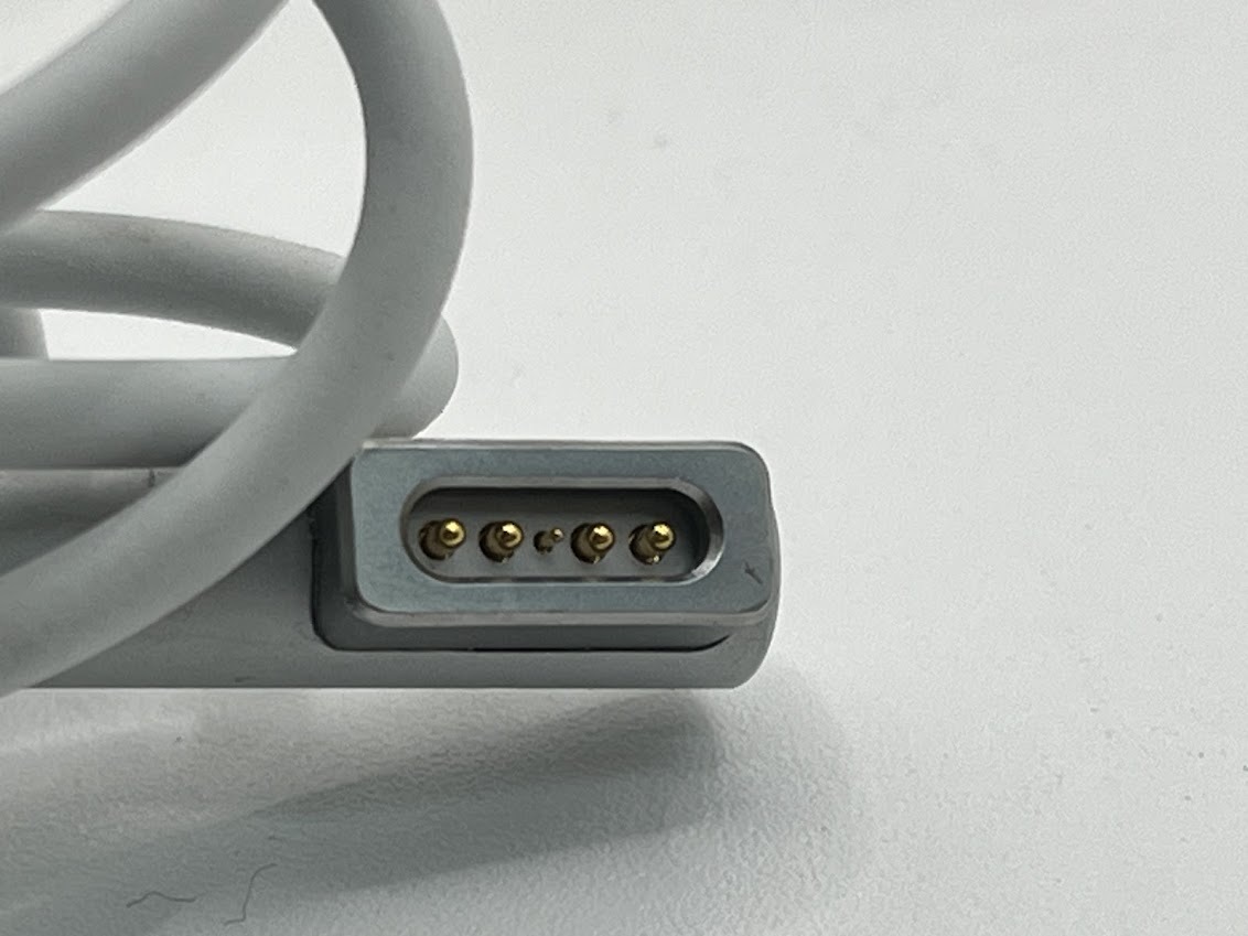 ●Apple アップル ACアダプター 45W MagSafe Power Adapter 2個セット A1374