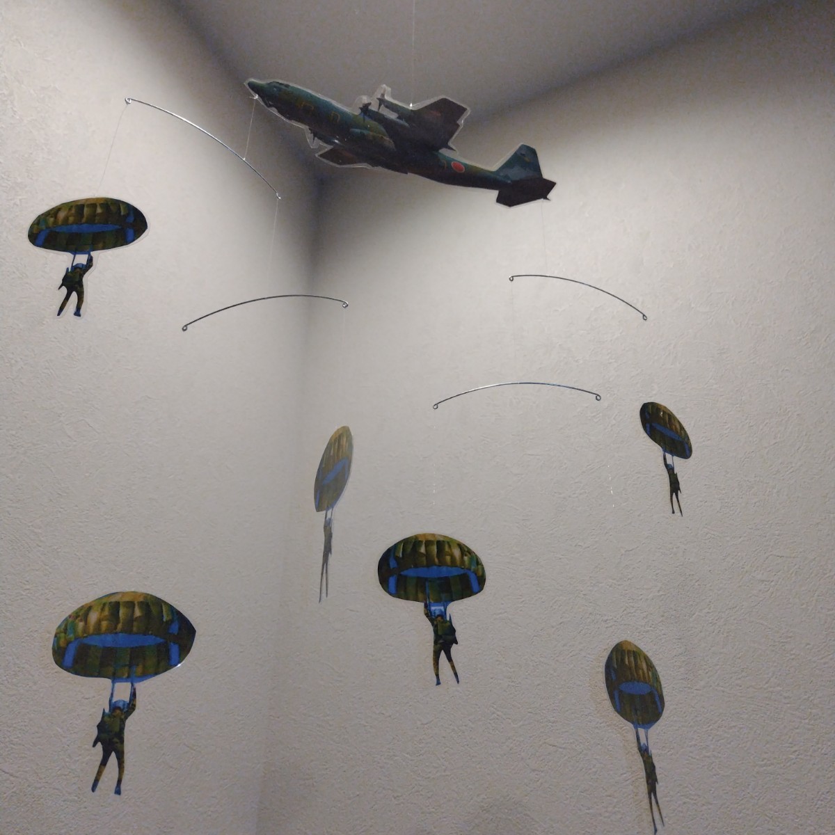 C-130Ｈ　輸送機(jī)　第1空挺団　落下傘　パラシュート　モビール　フレンステッド　ではない。
