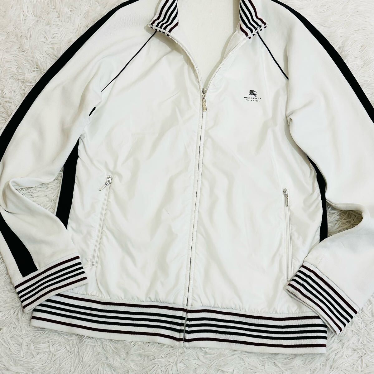 美品 希少L(3) バーバリーブラックレーベル トラックジャケット 美品 希少L(3) バーバリーブラックレーベル トラックジャケット
