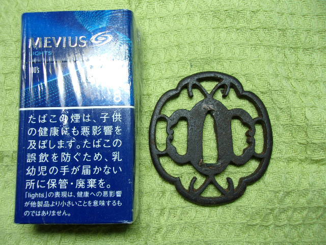 蔵出】②古い刀の鍔 鉄製透かし鍔 鉄鍔 日本刀装具 時代物(鍔 蔵出】②古い刀の鍔 鉄製透かし鍔 鉄鍔 日本刀装具 時代物(鍔