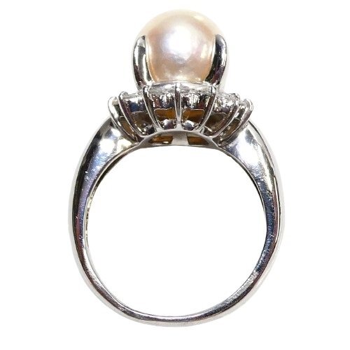 Pt850】 銀座ジュエリーマキ 大粒 9.2mm パール & ダイヤ 0.51ct Pt850】 銀座ジュエリーマキ 大粒 9.2mm パール & ダイヤ 0.51ct