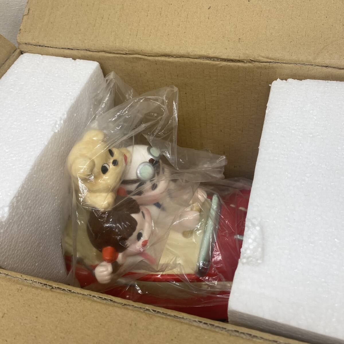 K1391 不二家 ペコポコハッピードライブ 陶器製 ペコちゃん ポコ K1391 不二家 ペコポコハッピードライブ 陶器製 ペコちゃん ポコ