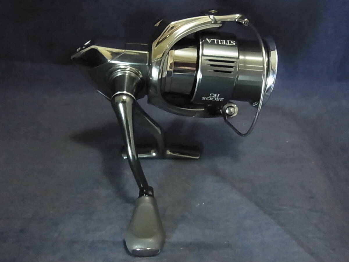 146☆100円~☆シマノ(SHIMANO) スピニングリール 22 ステラ 146☆100円~☆シマノ(SHIMANO) スピニングリール 22 ステラ