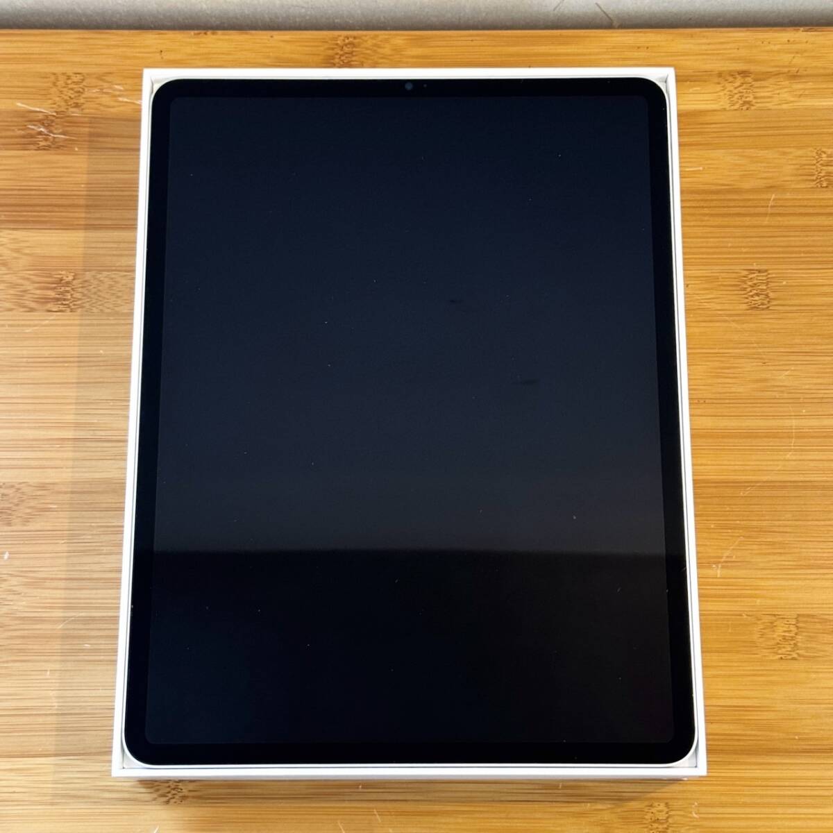 12.9インチ iPad Pro (第5世代) Wi- Fi + Cellular モデル 12.9インチ iPad Pro (第5世代) Wi- Fi + Cellular モデル