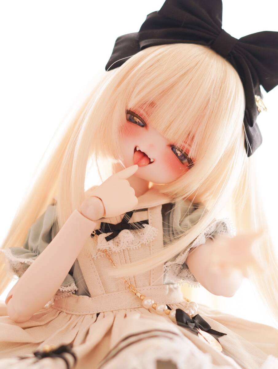 ☆ラビオレ☆DDH-01セミホワイト カスタムヘッド+手描きアイ+ ☆ラビオレ☆DDH-01セミホワイト カスタムヘッド+手描きアイ+