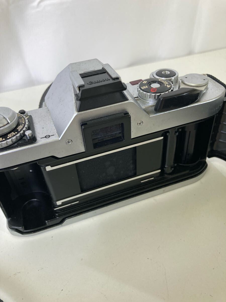 A860-j】 フィルムカメラ 4点 動作未確認 Canon/QL17 Canon/AV-1 A860-j】 フィルムカメラ 4点 動作未確認 Canon/QL17 Canon/AV-1