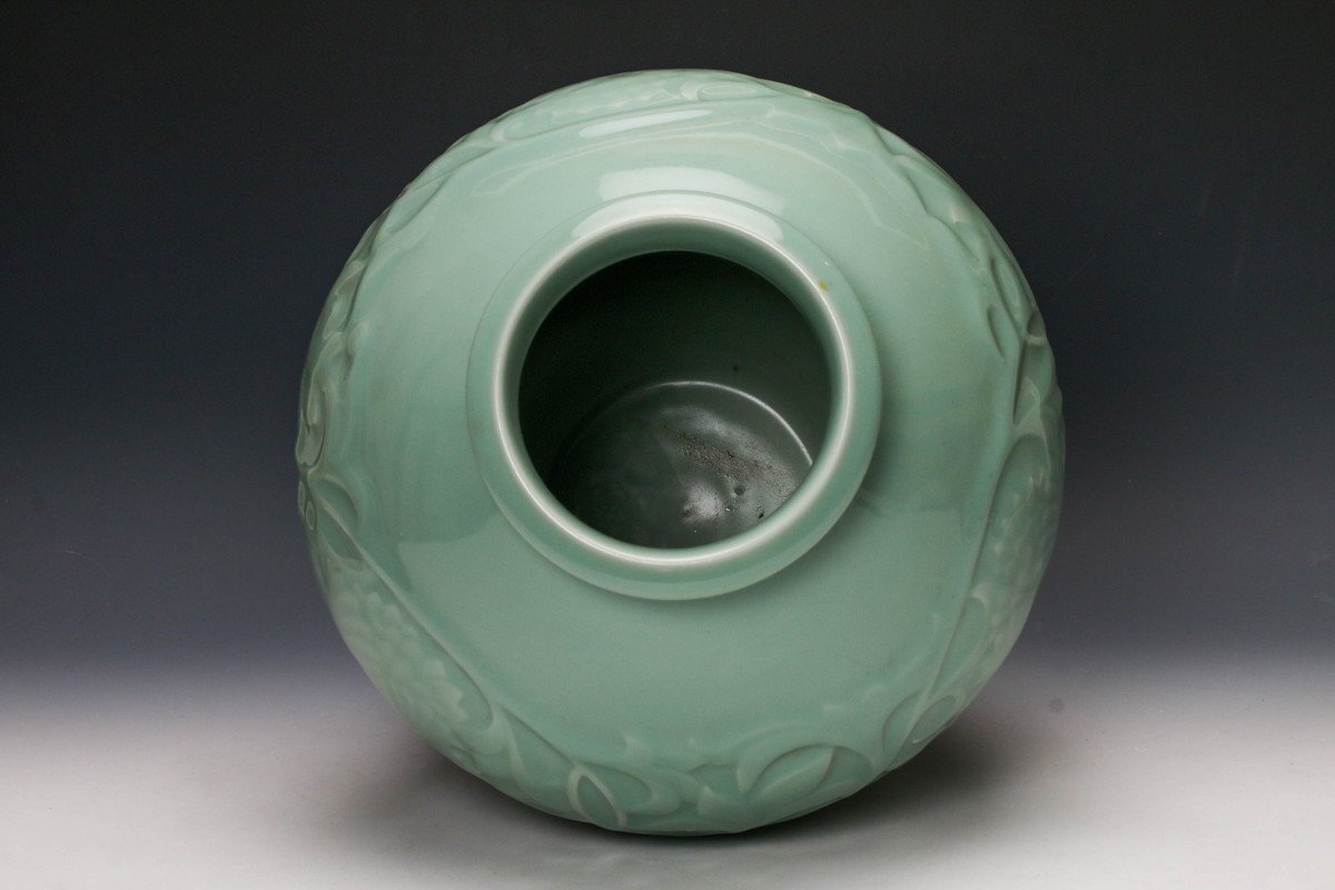 佳香】宮永東山 高さ30cm 青磁古代模様花瓶 壷 本物保証(青磁