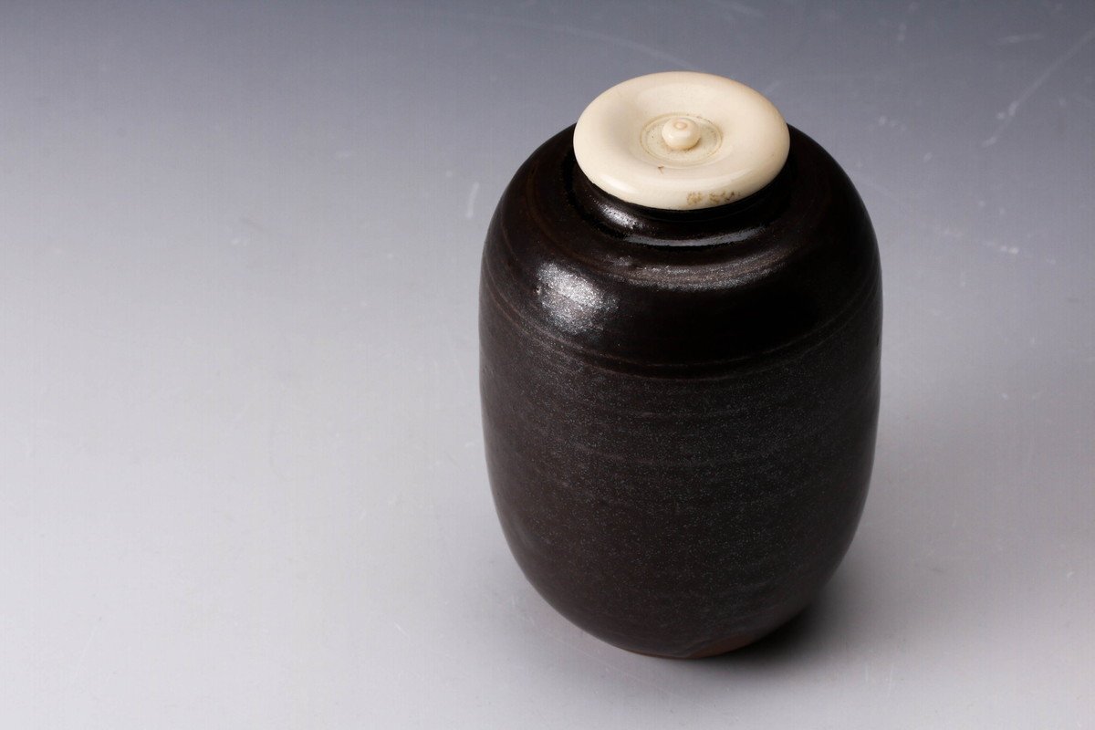 佳香】笹田有祥 摸在中庵肩衝茶入 共箱 仕覆(野田金襴) 茶道具 佳香】笹田有祥 摸在中庵肩衝茶入 共箱 仕覆(野田金襴) 茶道具