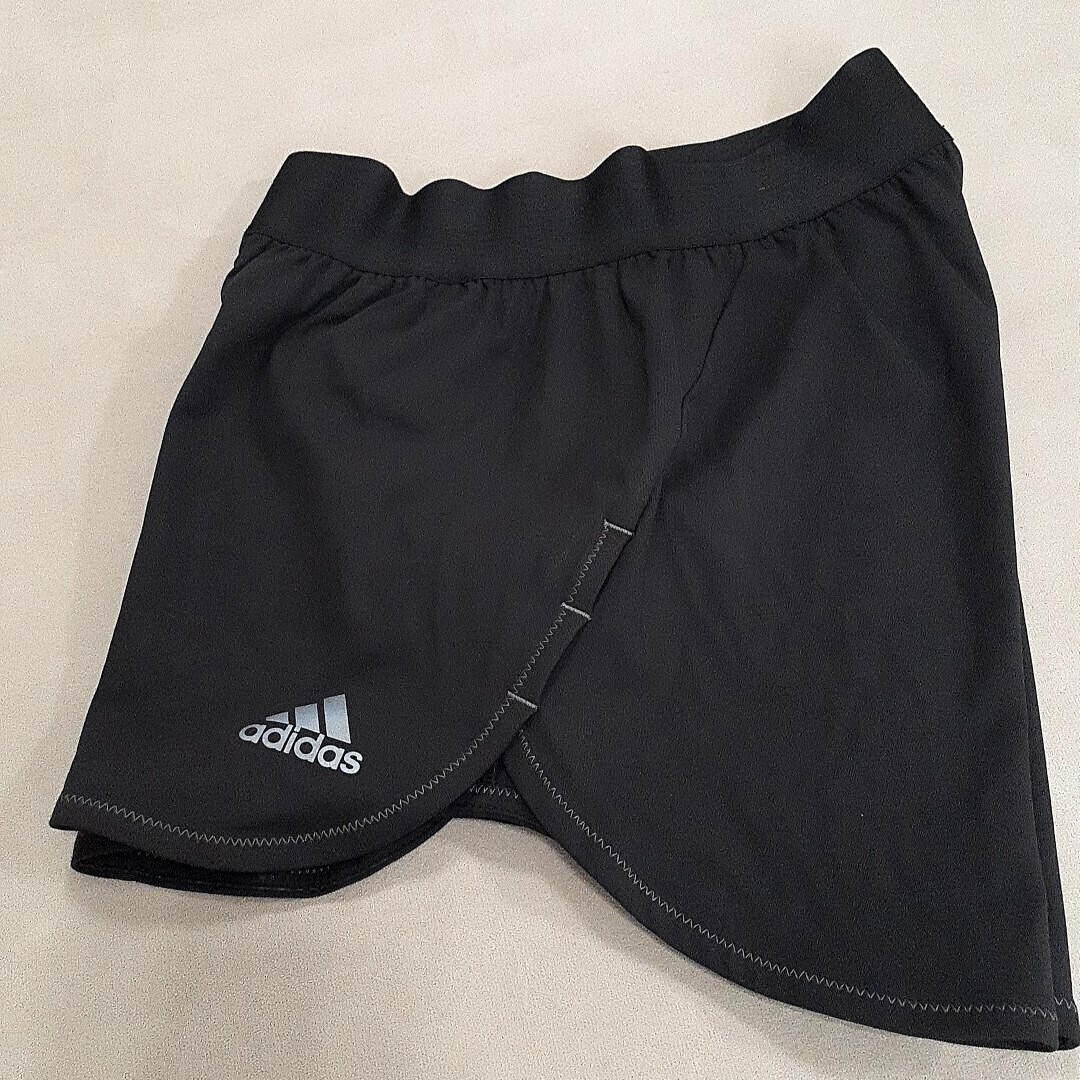 超美品】adidas レディースM ショートパンツ ハーフパンツ 超美品】adidas レディースM ショートパンツ ハーフパンツ