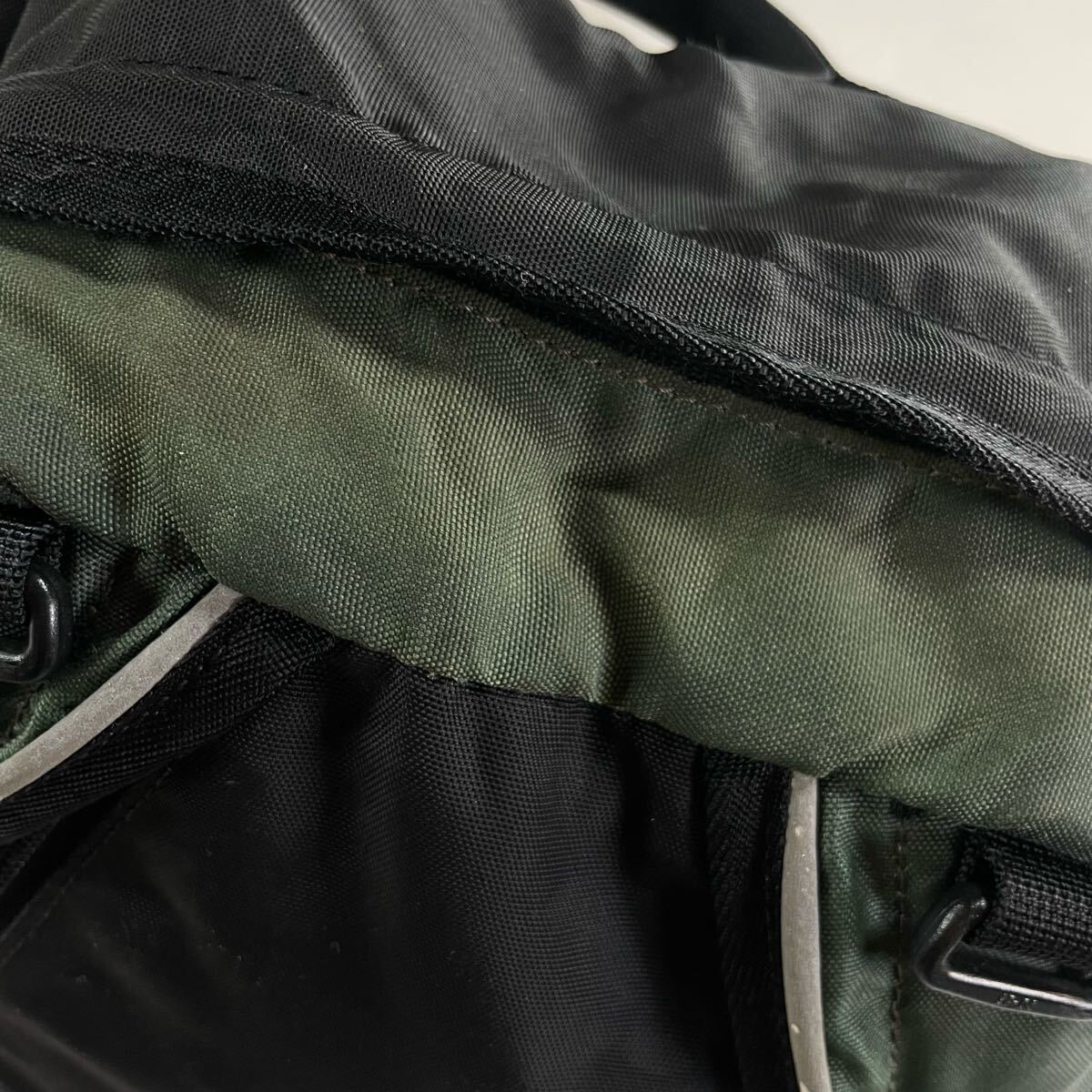 00s AIGLE エーグル リュックサック バックパック アウトドア 登山リュック ハイキング キャンプ グリーン×ブラック 25L