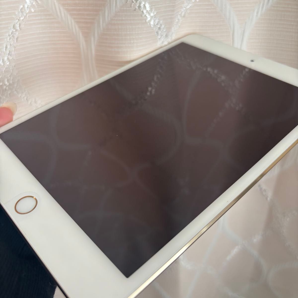 美品 iPadmini 第4世代 WiFi 32GB バッテリー最大容量 99
