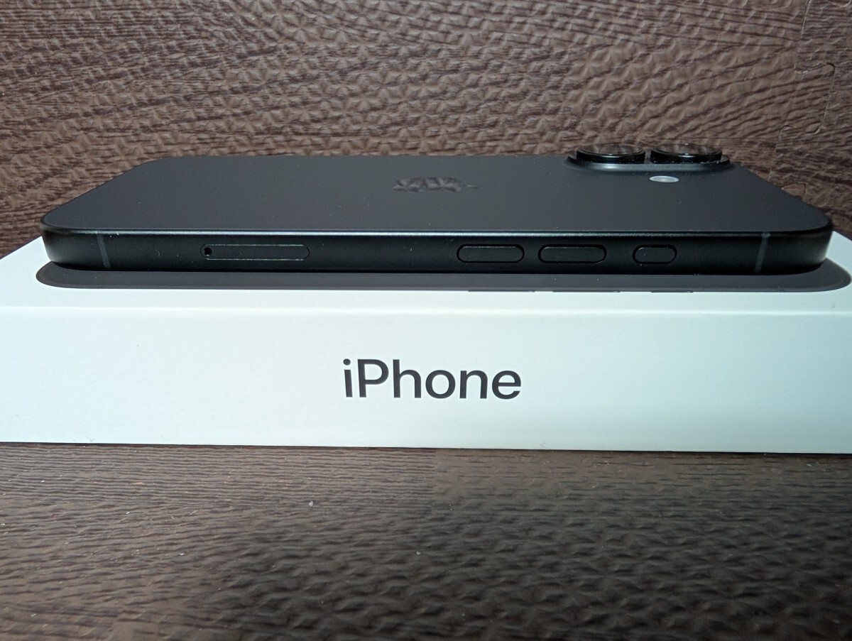 ムスビー｜iPhone 16 128GB ブラック SIMフリー 未開封品