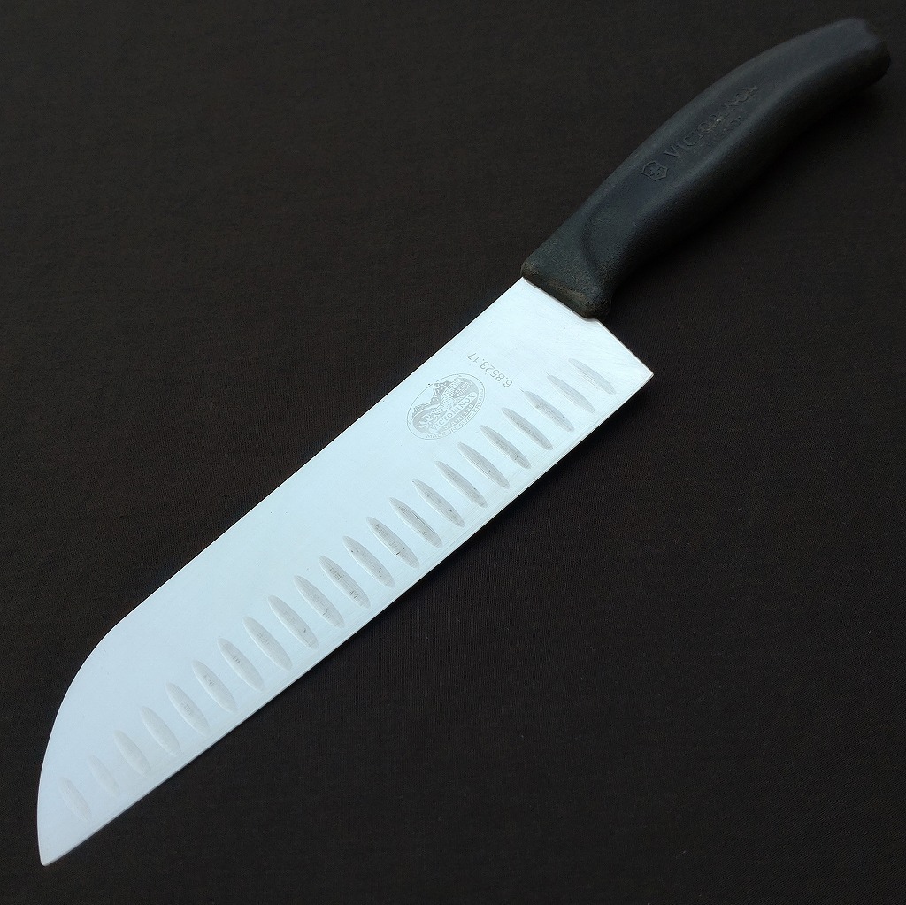 三徳包丁 万能包丁 洋包丁 VICTORINOX ビクトリノックス サーモンタイプ 刃長約170㎜ 調理器具 庖丁 刃物 Kitchen knife 【5927】_画像1